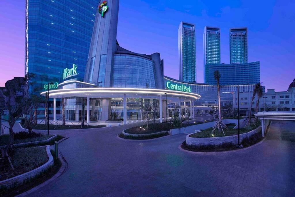 Homy 2 Bedroom Apartment Near Shopping Malls Jakarta Bagian luar foto
